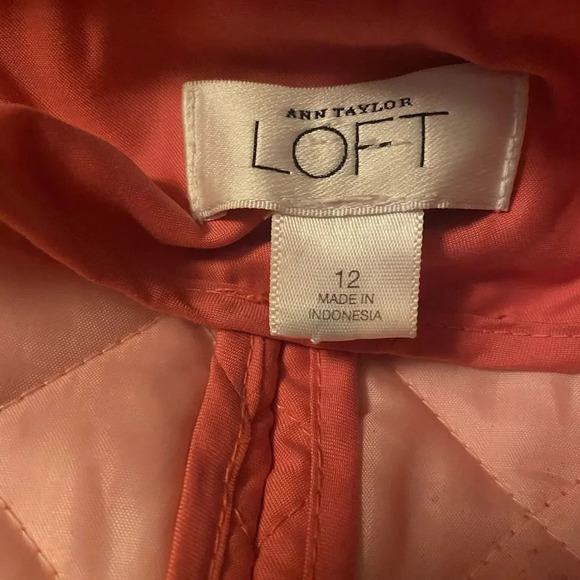 FALL SALE! EUC Peach Ann Taylor LOFT Quilted Jacket - Picture 4 of 4